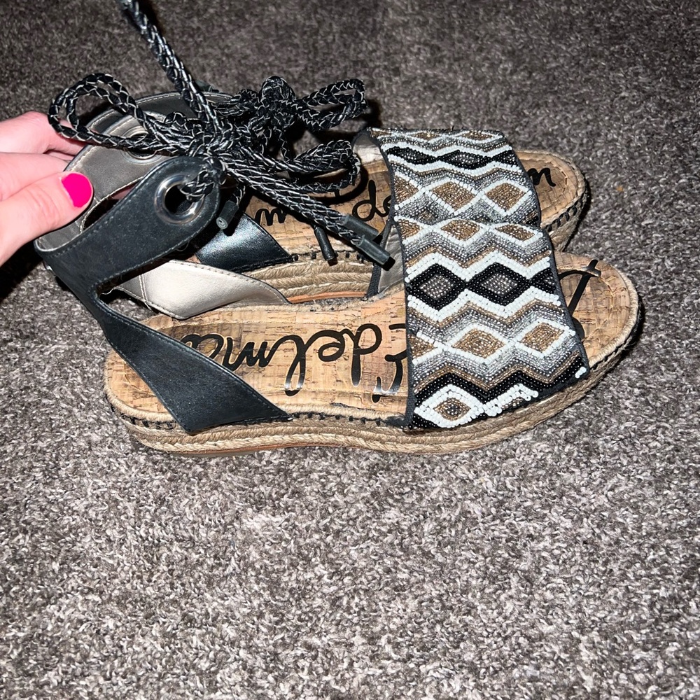 Beaded platform! - Picture 3 of 8